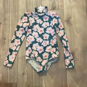 Acacia honey kids ehukai rash guard one piece